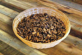 Karob hrubý